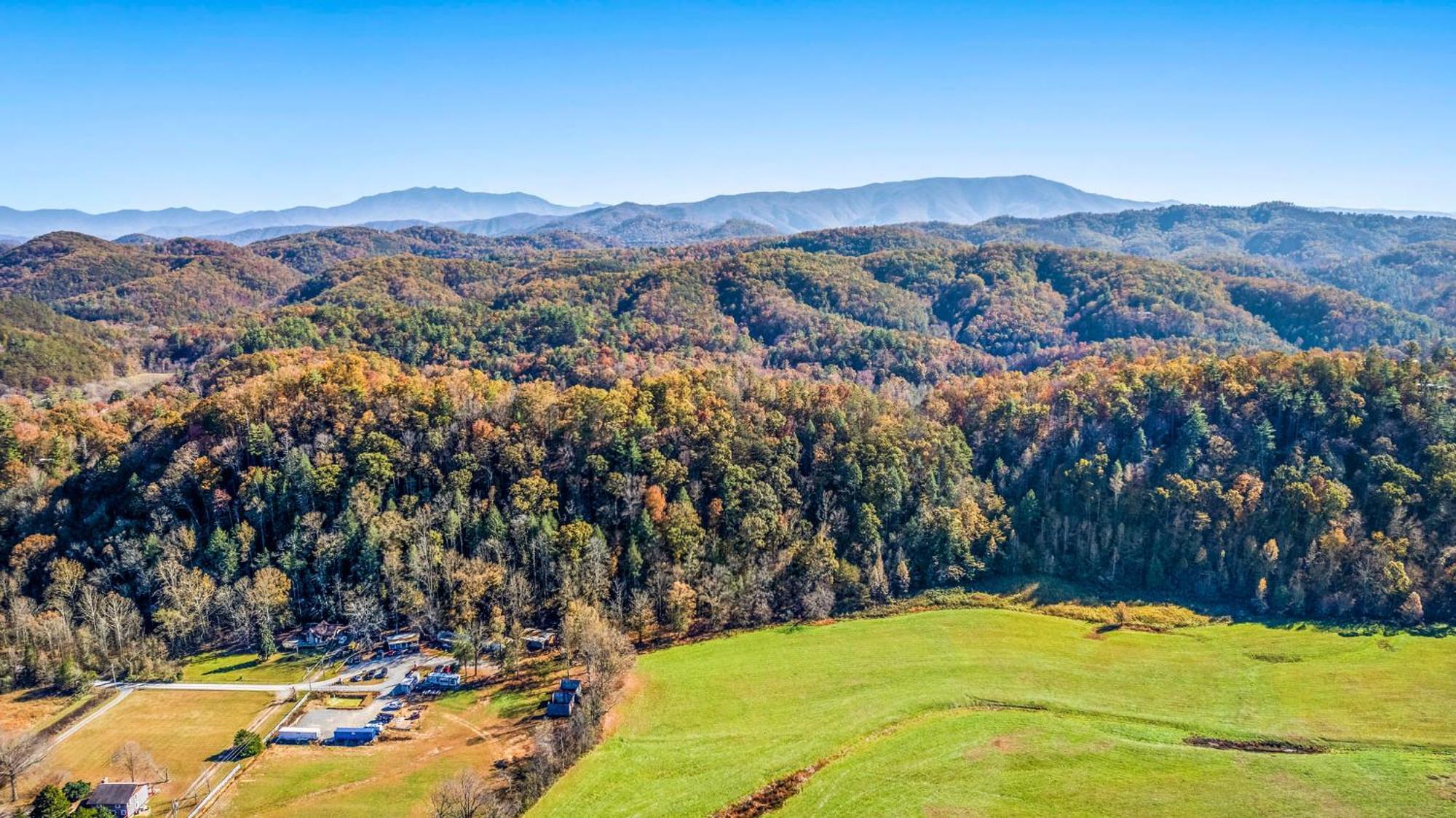 Bearfoot Pines - True Log Cabin - Wi-Fi, Hot Tub, Fishing, Deck With Views! - Mins To Pf Sevierville Luaran gambar