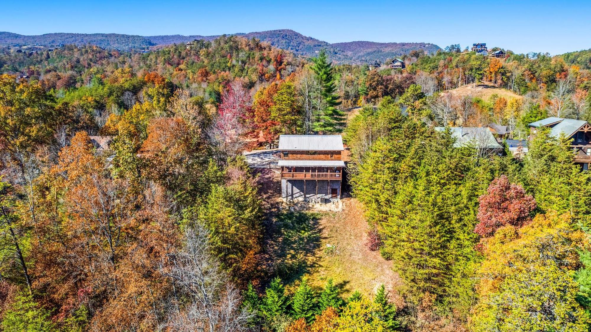 Bearfoot Pines - True Log Cabin - Wi-Fi, Hot Tub, Fishing, Deck With Views! - Mins To Pf Sevierville Luaran gambar