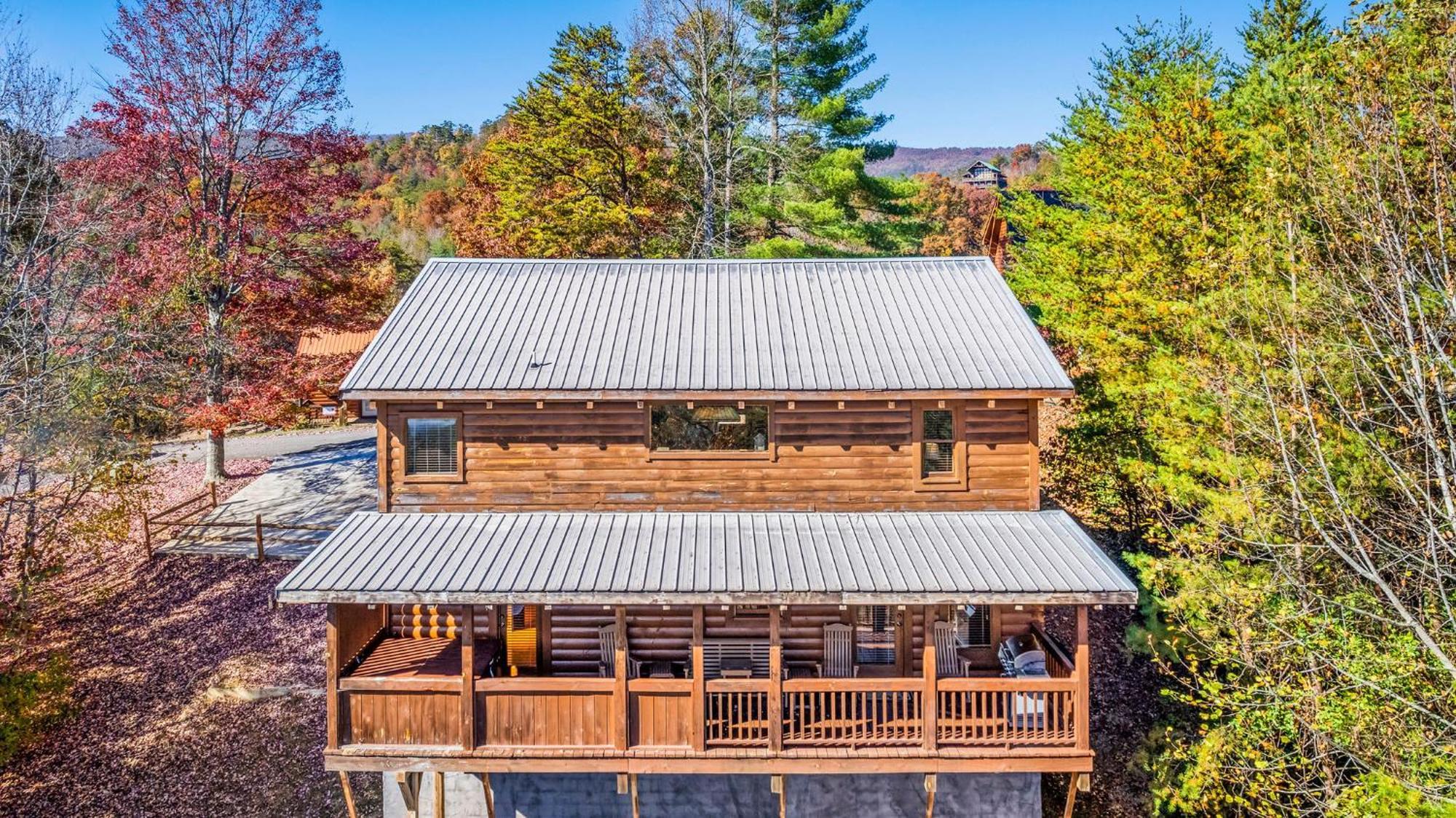 Bearfoot Pines - True Log Cabin - Wi-Fi, Hot Tub, Fishing, Deck With Views! - Mins To Pf Sevierville Luaran gambar