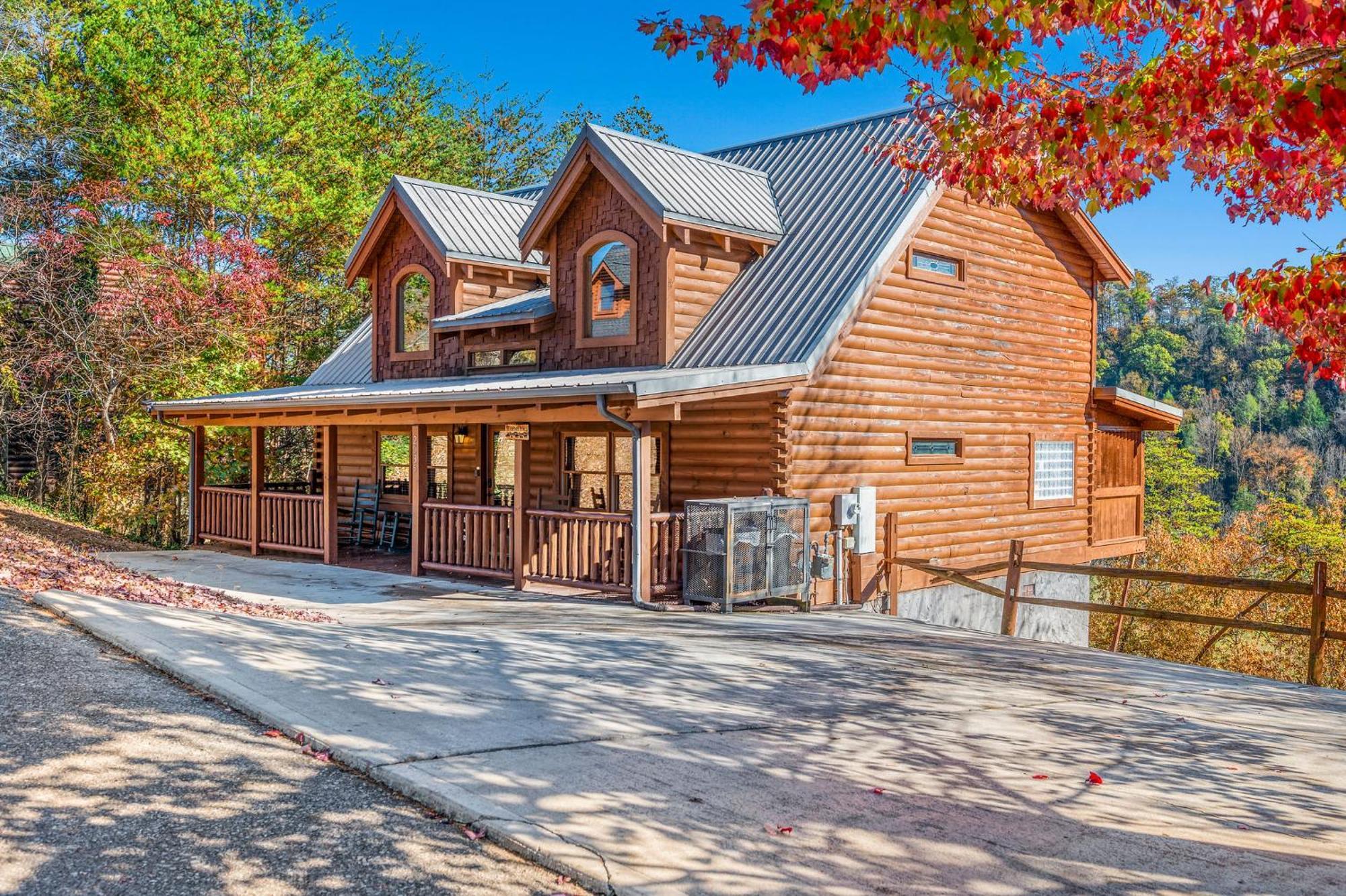 Bearfoot Pines - True Log Cabin - Wi-Fi, Hot Tub, Fishing, Deck With Views! - Mins To Pf Sevierville Luaran gambar